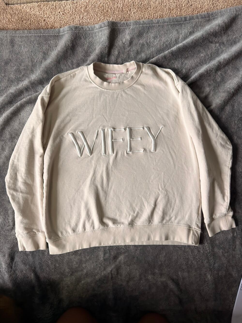 Miss to Mrs WIFEY Embroidered Crewneck Sweatshirt Cream Medium Bridal Newlywed